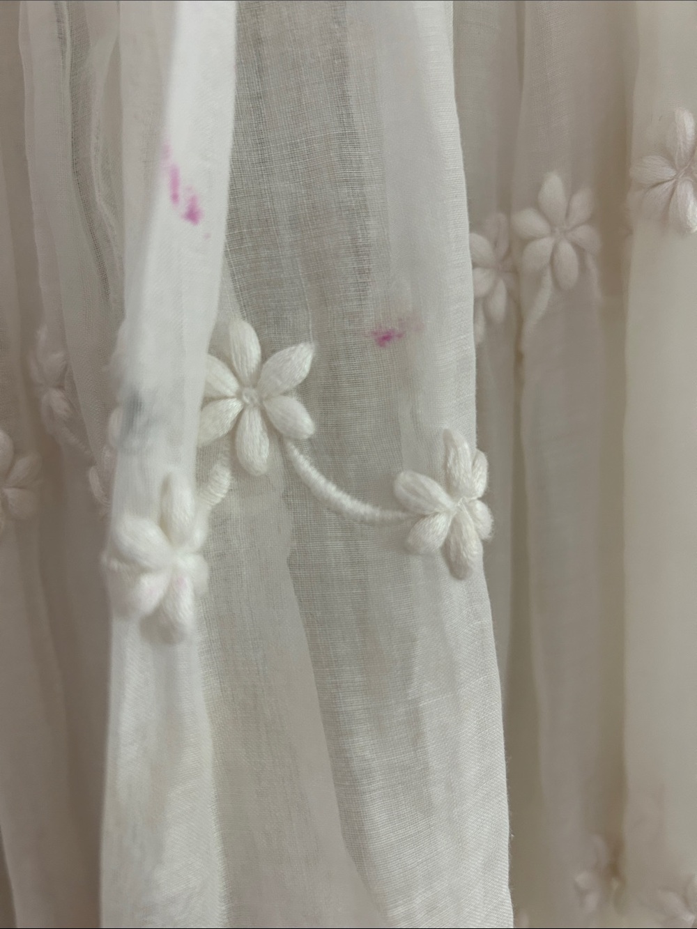 Gorgeous Vintage Ivory Embroidered Midi Dress with Floral Detail - Picture 6 of 9